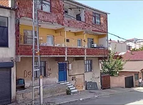 İstanbul’da duvarlarından ses gelen bina boşaltıldı!