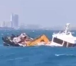 İstanbul’da fırtına gemi batırdı