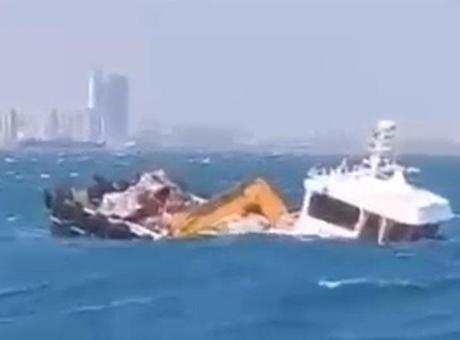 İstanbul’da fırtına gemi batırdı