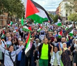 İsveç’te İsrail saldırıları ve Gazze’deki kıtlık protesto edildi!