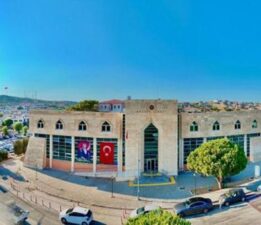 İzmir’de 3 kişinin öldürülmesiyle ilgili sanıkların yargılanmasına başlandı