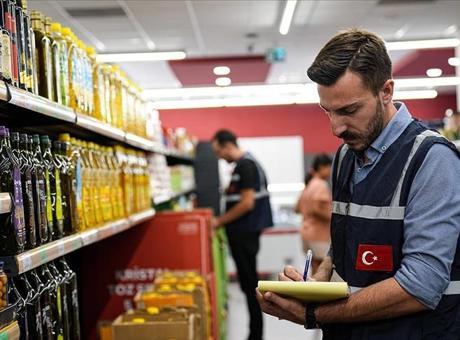 İzmir’de marketlerde fiyat denetimleri sürüyor
