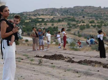 Kapadokya’ya gelenler gözlerine inanamadı! ‘Bu manzara ile adeta şok olduk’