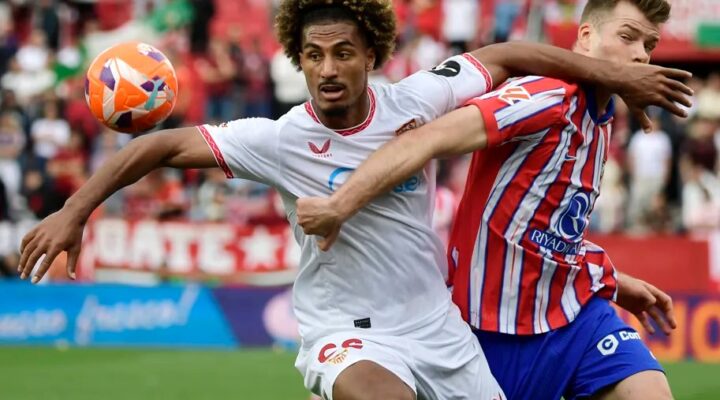 Loic Bade, Bayer Leverkusen’e imzayı attı