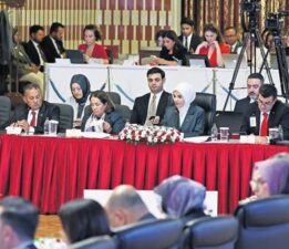 Meclis süreç komisyonu baroları dinleyecek
