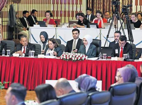 Meclis süreç komisyonu baroları dinleyecek
