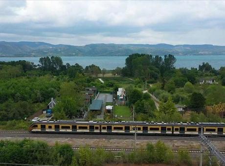 Milli banliyö tren setinin ikincisinin üretimi tamamlandı