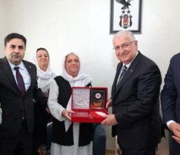 Milli Savunma Bakanı Yaşar Güler, Şırnak’ta şehit ailesini ziyaret etti.
