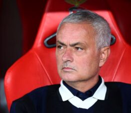Mourinho’dan Avrupa Ligi vurgusu: “Finale kadar gidebiliriz”