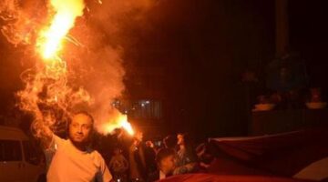 Muş’un Malazgirt ilçesinde Türk bayrağı ve meşalelerle fener alayı düzenlendi