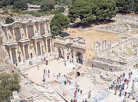 Müzelere bir yılda 34 milyon ziyaretçi