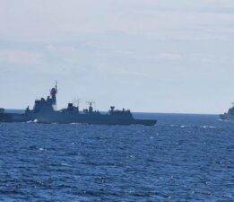 Ortak filo oluşturuldu! Rus ve Çin savaş gemileri devriyeye başladı!