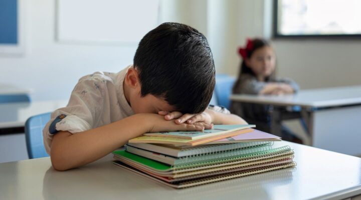 Özel okuldaki fahiş fiyatlar: Matematik kitabı 43 bin lira, resim defteri bin 700 lira