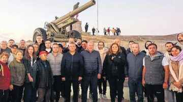 Özel’den Zafer Yolu yürüyüşü