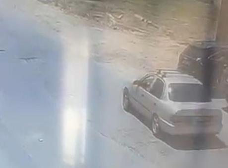 Park halindeki tıra ok gibi saplandı: 2 çocuk babası hayatını kaybetti