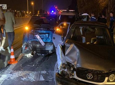 Polisten kaçan araç kaza yaptı! Araçtan 11 kişi çıktı ve hemen gözaltına alındı