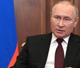 Putin: Trump ile görüşme zamanında ve çok faydalı oldu