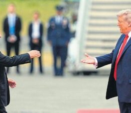 Putin’den Trump’a ‘ışıklı’ övgü