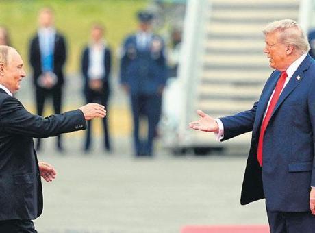 Putin’den Trump’a ‘ışıklı’ övgü