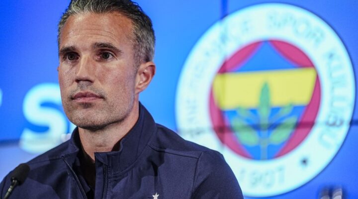Robin van Persie, Fenerbahçe karşısındaki tur şansını yüzde vererek açıkladı