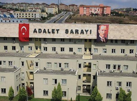 Sakarya’da kuyumcudan hırsızlığa ilişkin 7 sanığın yargılanması sürdü