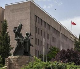Savcıların şifresiyle UYAP’a girip FETÖ dosyalarını kapatan zabıt katibinin yargılanmasına devam edildi