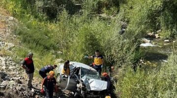 Sivas’ta feci kaza! Otomobil dere yatağına uçtu: 2 ölü