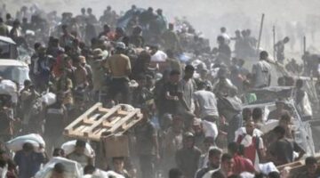 SON DAKİKA HABERLERİ: GAZZE’DE İSRAİL’İN GÖSTERDİĞİ YOLA GİREN YARDIM KAMYONU DEVRİLDİ: EN AZ 20 FİLİSTİNLİ ÖLDÜ!