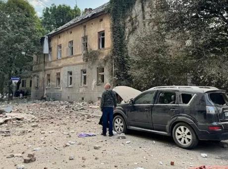 SON DAKİKA HABERLERİ: RUSYA, GECE BOYU UKRAYNA’NIN BATISINI HEDEF ALDI, ÖLÜ VE YARALILAR VAR!