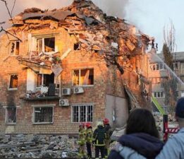 Son dakika! Kiev’e gece saldırısı: 1’i çocuk 8 ölü