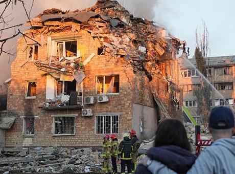 Son dakika! Kiev’e gece saldırısı: 1’i çocuk 8 ölü