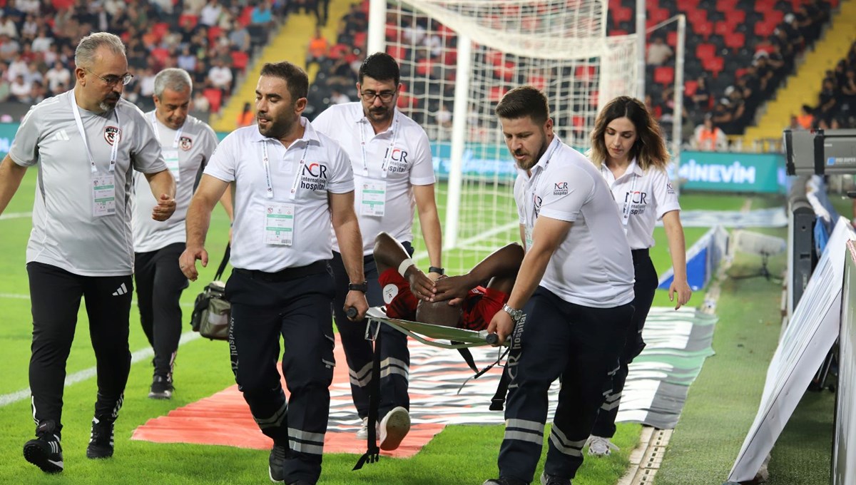 Süper Lig’in ilk haftasında birçok futbolcu sakatlandı: Yırtık, çapraz bağ kopması!