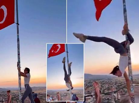 Türk bayrağı direğinde yapılan uygunsuz hareketlere soruşturma