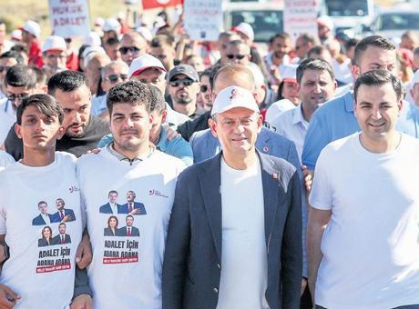 ‘Türkiye için biz herkesle yürürüz’