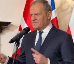 Tusk’tan Trump-Putin görüşmesi açıklaması, ‘endişeli’ ve umutluyum’