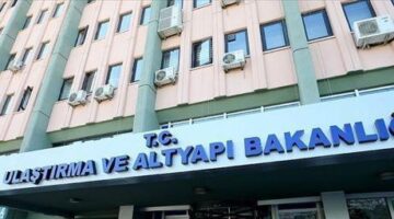 Ulaştırma ve Altyapı Bakanlığı: Otoyol ve köprülerde herhangi bir hasar tespit edilmemiştir
