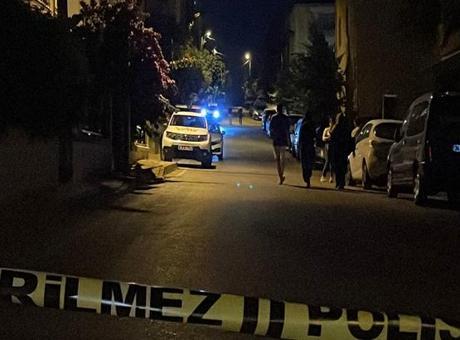 Ümraniye’de sokak ortasında kadına satırlı saldırı