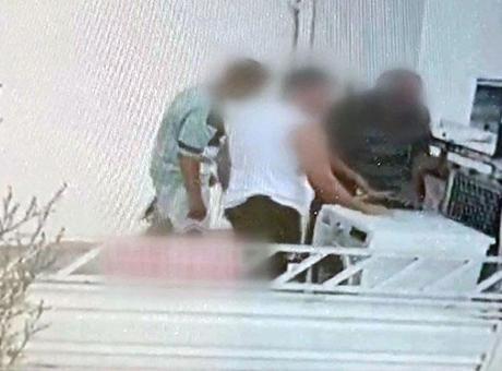 Uzaklaştırma kararını ihlal etti, nakliye çağırıp evi boşalttı