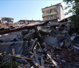Uzmanlardan riskli konutlar için depreme karşı ‘güçlendirme veya dönüşüm’ çağrısı