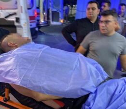 ‘Yan baktın’ kavgasında dövdükleri kişiyi hastanelik ettier