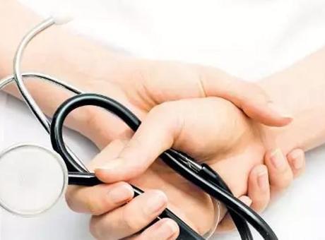 Yapay zekalı stetoskoplar! kalp hastalıklarını saniyeler içinde tespit ediyor