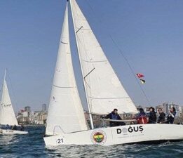 Yelkenin yıldızları İstanbul’da