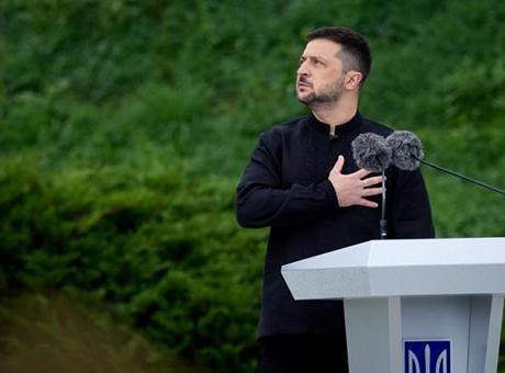 Zelenskiy’den Rusya’ya rest: Topraklarımızı işgalciye teslim etmeyeceğiz!