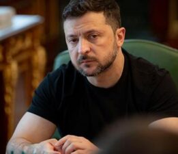 ZELENSKIY’DEN SON DAKİKA ALASKA ZİRVESİ AÇIKLAMASI: SAVAŞ SONA ERMELİ, AMERİKA’YA GÜVENİYORUZ!