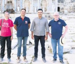 Ay Tanrısı Men’in heykeli bulundu