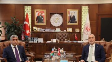 Bakan Işıkhan, Azerbaycanlı mevkidaşı Aliyev ile bir araya geldi