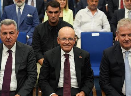 Bakan Şimşek, İzmir’de iş insanlarıyla buluştu