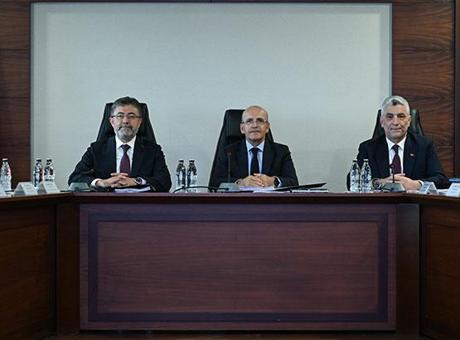 Bakan Şimşek’in ev sahipliğinde Gıda Komitesi toplandı