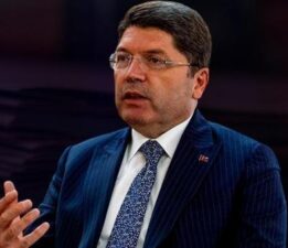 Bakan Tunç’tan CHP İstanbul İl Başkanlığı önünde yaşananlara ilişkin açıklama: Adli soruşturma başlatılmıştır