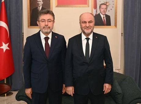 Bakan Yumaklı, Şam Büyükelçiliği’ni ziyaret etti
